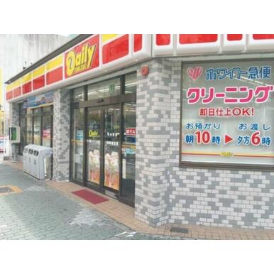 ニューヤマザキデイリーストア新栄二丁目店 距離：107m