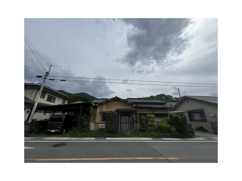 Ichikawa-Daimon, Ichikawa-Sango-cho, Nishiyashiro-gun (Ichikawa-Honmachi Sta.) Single story house, 5K

3,000,000 yen