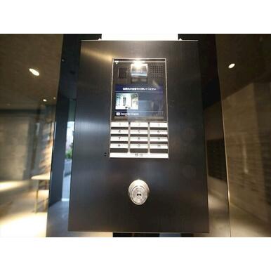 オートロック完備