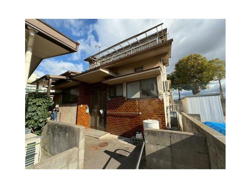 2F 4DK in Umeda-cho, Matsuyama-city, Okinawa (Mitsu Sta.)

1.9 million yen
