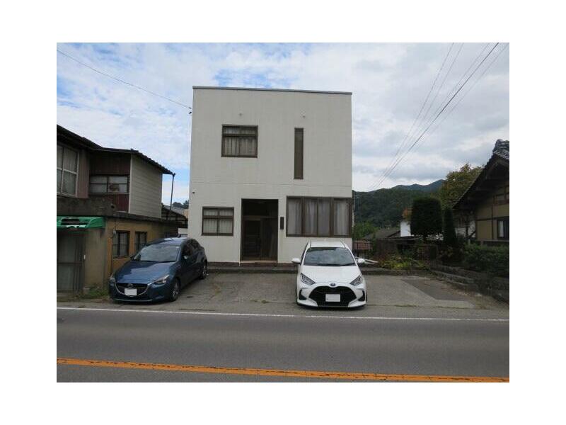 Minamisaku District, Sakuhoku Town, Oaza Hata (Yachiho Station) 2-story 4K