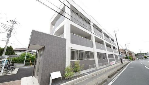 誉田駅 9分 3階 2LDK
