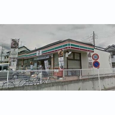 セブンイレブンさいたま白鍬店 距離:1,137m