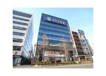 京都タワー東へ70ｍの場所にあります。