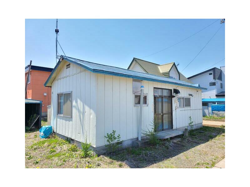 Sorachi-gun, Kamifurano-cho, Shinmachi 5-chome (Kamifurano Station) Single-story 2DK