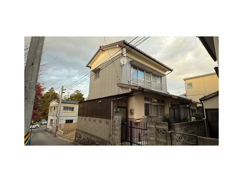 3-chome, Izumi-cho, Ishinomaki-shi (Ishinomaki Sta.) 2F 6K

1.5 million yen