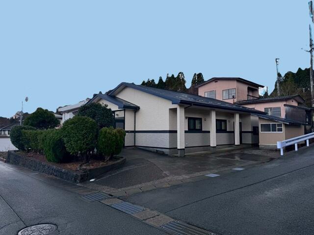 Cheap house for sale in Oga, Akita
