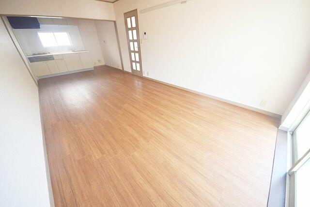 アットホーム ブリージングタウン百草園 ３ｌｄｋ 提供元 株 タウンハウジング東京 京王八王子店 日野市の賃貸テラスハウス