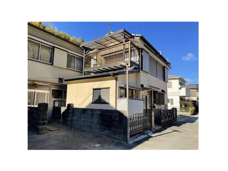 Kochi City, Shin-yashiki 2-chome (Engyoji-guchi Station) 2-story 3DK