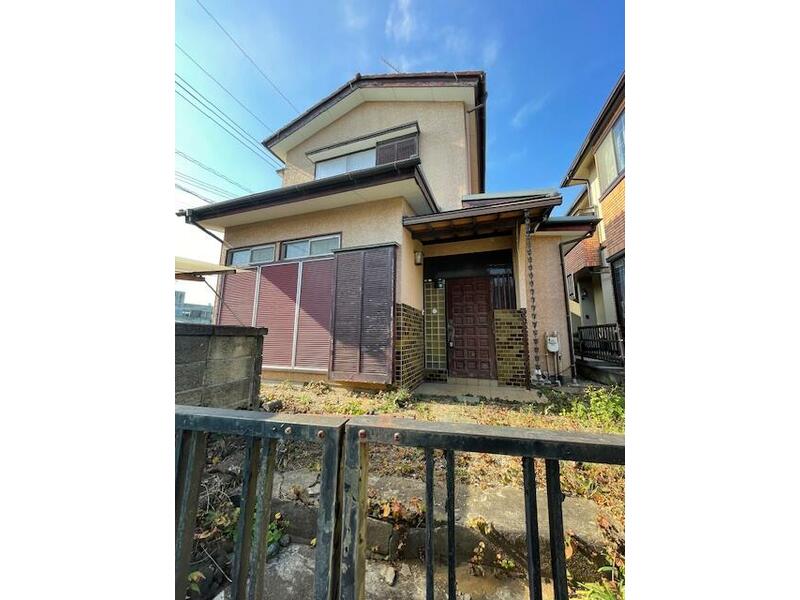 Oaza-Asahidai, Moroyama-machi, Iruma-gun (Bushu-Nagase Sta.) 2F 4SK

3.3 million yen