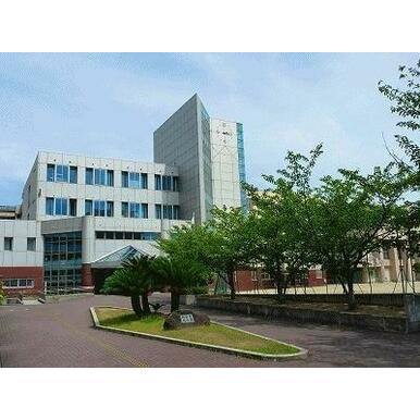 難波中学校 距離：454m