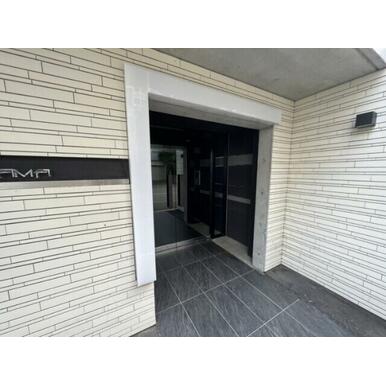 前面道路、建物周り等