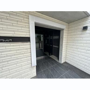 前面道路、建物周り等