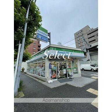 ファミリーマート 距離:172m