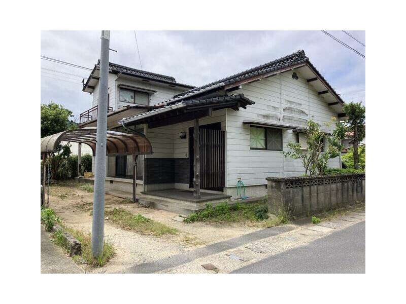 18 minutes on foot from JR Nagasaki Main Line "Kanzaki" Station