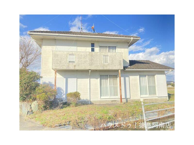 2-story building, 4DK, Izumikawa, Taura-cho, Komatsushima City (Nakada Station)
