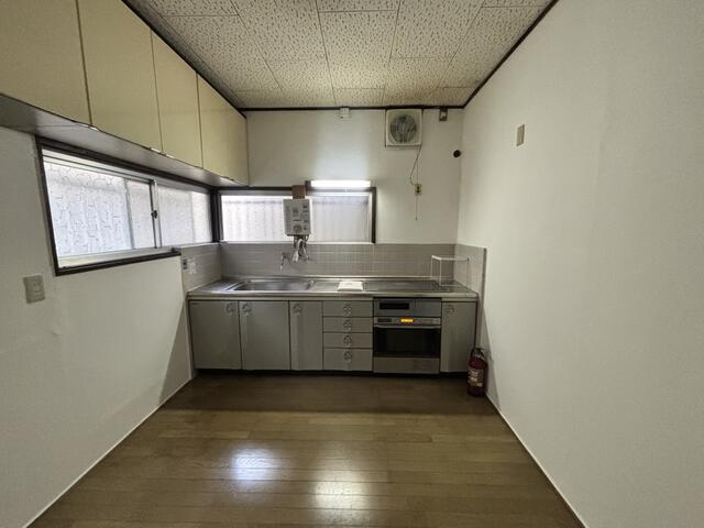 Kobe City, Nagata Ward, Nishiyama-cho 4-chome (Nagata Station), 2-story building, 4DK &mdash; photo 3