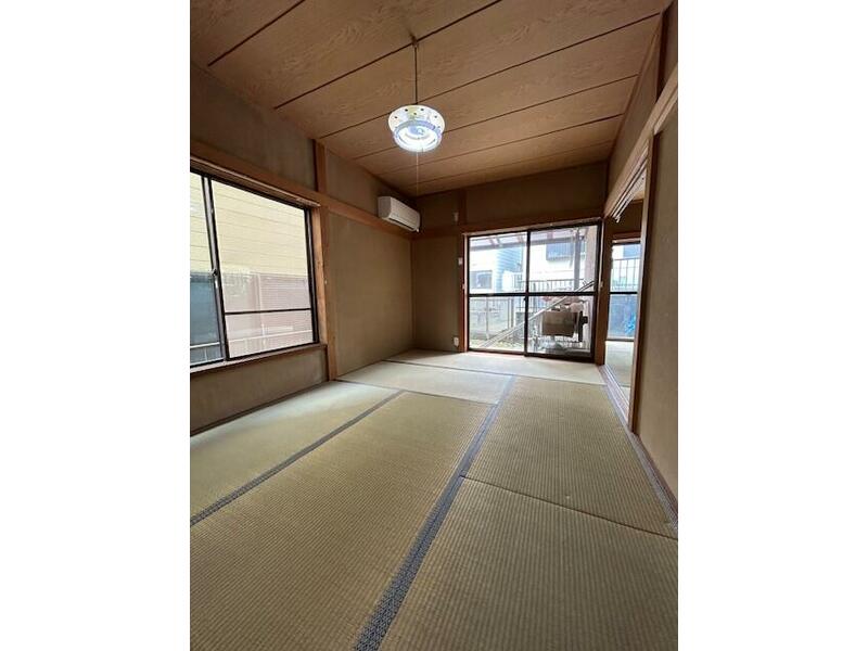 2F 4K, 2F in Yoshihama, Yugawara-cho, Ashigarashita-gun, Kanagawa (Manazuru Sta.)

2F 4K 6,300,000 yen