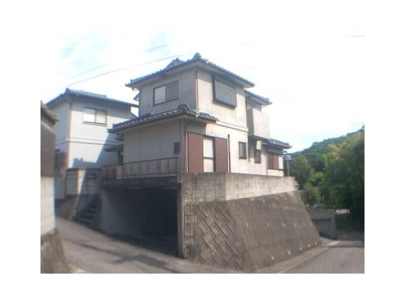 Mitoyo City, Takuma Town Takuma (Takuma Station) 2 stories above ground, 1 basement 3DK