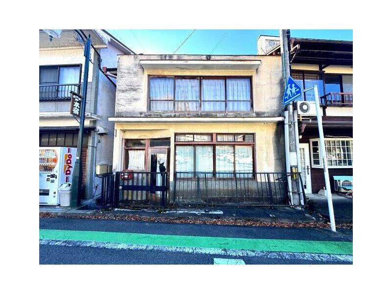 Oaza Honjuku, Shimonita-cho, Amaraku-gun (Shimonita Sta.) 2F 4LK

1.9 million yen