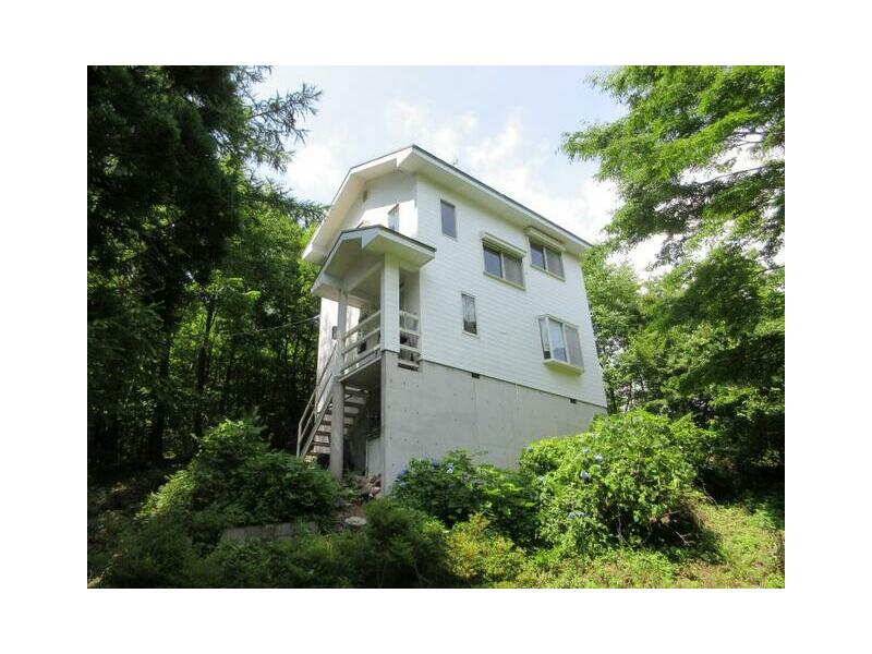 7 minutes on foot from Ueda Electric Railway Bessho Line "Kamihata" Station