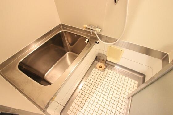 アットホーム 第５松本ビル 3階 ２ｌｄｋ 提供元 株 良和ハウス 広島駅前店 広島市南区の賃貸マンション