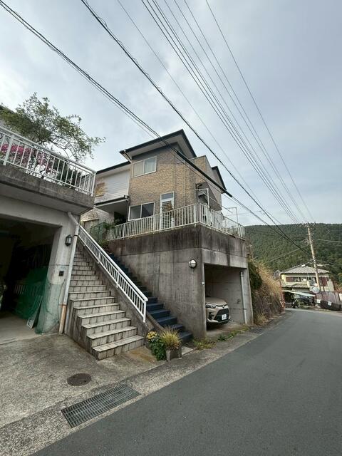 アットホーム】熱海市 青葉町（来宮駅） 2階建 4LDK