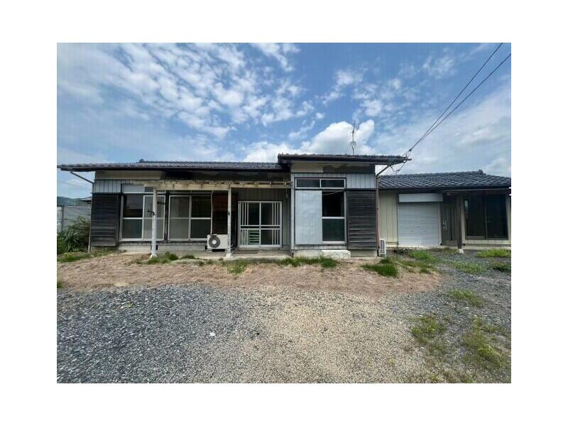Minami-Iida, Sakuragawa-shi, Tokyo Single story house, 5DK

2,380,000 yen