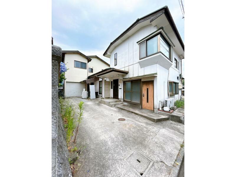 2F 6SLDK in Kishimoto, Hoki-cho, Nish伯郡 （Kishimoto station） 2F 6SLDK

12,000,000 yen