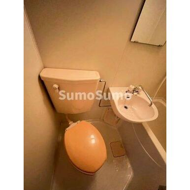 シンプルで使いやすいトイレです