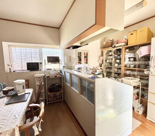 Mukaihigashi-cho, Onomichi City (near Onomichi Station) 2-story building, 5 bedrooms, living room, dining room, kitchen &mdash; photo 4