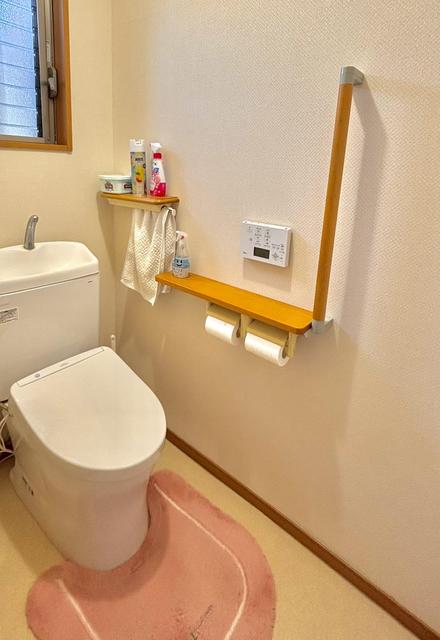 Mukaihigashi-cho, Onomichi City (near Onomichi Station) 2-story building, 5 bedrooms, living room, dining room, kitchen &mdash; photo 7