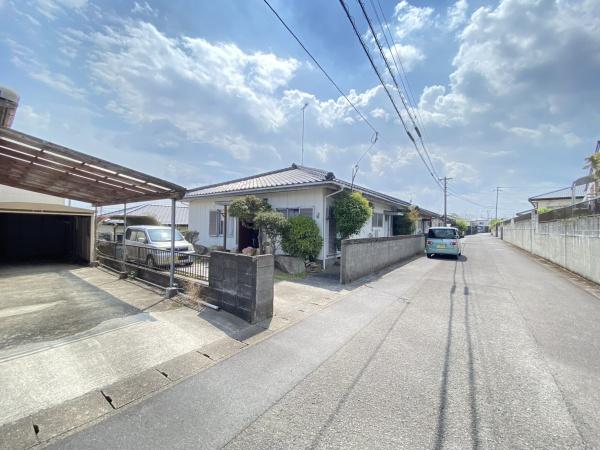 アットホーム】都城市 志比田町 (都城駅 ) 平屋建 4DK アットホーム】都城市 志比田町 (都城駅 ) 平屋建 4DK