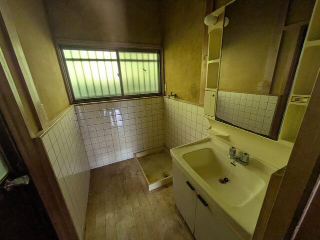 Onomichi City, Mukaihigashi-cho, 2-story building, 6DK &mdash; photo 8