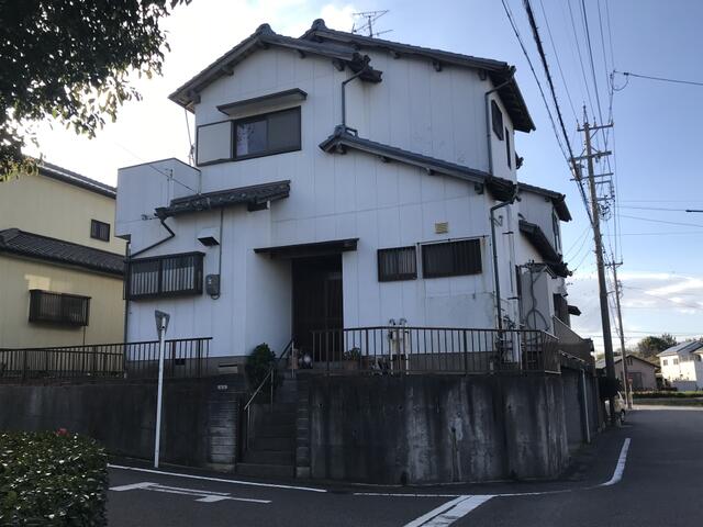 アットホーム 知多郡武豊町 字梨子ノ木２丁目 上ゲ駅 地上2階地下1階建 ５ｄｋ 知多郡武豊 町の中古一戸建て 提供元 ハウジングパートナー 株 一軒家 家の購入