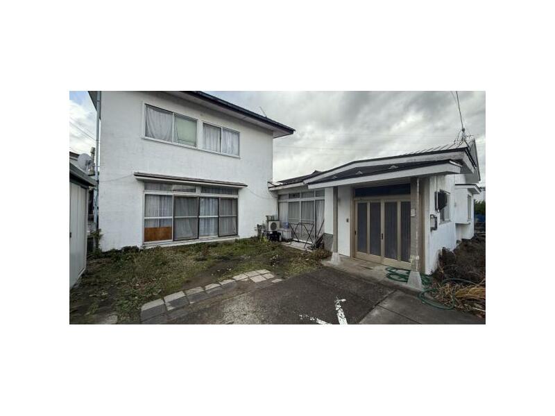 Akita City, Shōgunyō Minami 3-chōme (Tsuchizaki Station) 2-story building 5LDK