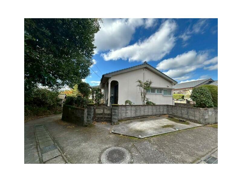 Kagoshima-city, Kagoshima, Japan （Senganen station） Single story building, 3DK

1.8 million yen