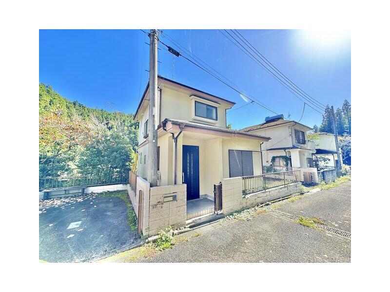 Hanno-shi, Oaza Minamikawa (Shomaru Sta.) 2F 3DK

3,800,000 yen