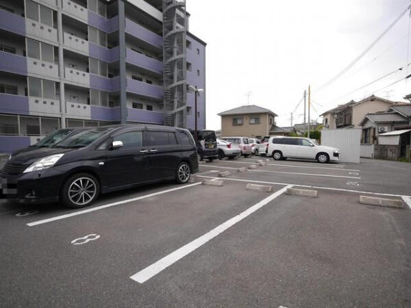 アットホーム】LE GRAND BLEU 106 2LDK(提供元