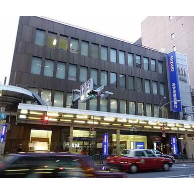 みずほ銀行京都支店 距離：729m