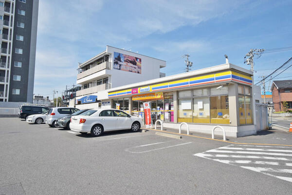 アットホーム グリーンカーサ坂野 １０１ ２ｌｄｋ 提供元 ピタットハウス 天白原店 本州興産 株 名古屋市緑区 の賃貸マンション