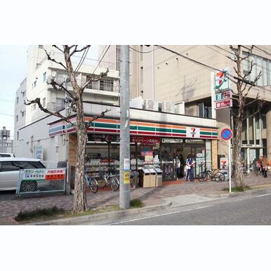 セブンイレブン名古屋菊井2丁目店 距離:55m