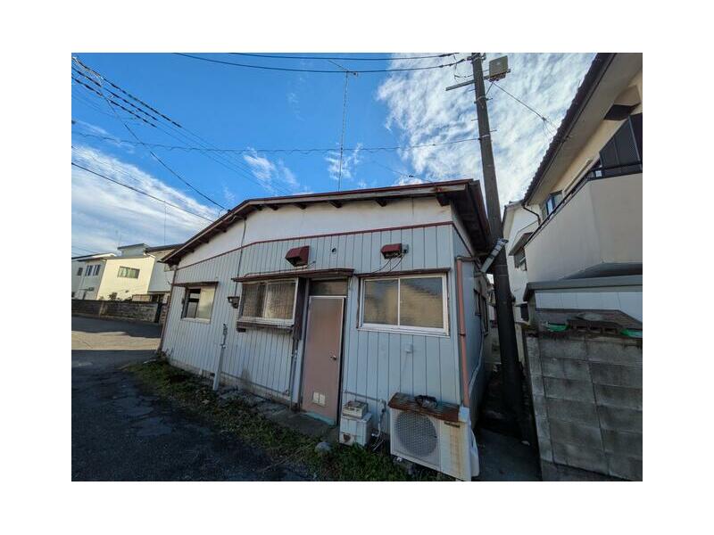 Izumi-cho, Tochigi-shi, Tochigi (Shin-Tochigi Sta.) Single-story building, 2DK

1,680,000 yen