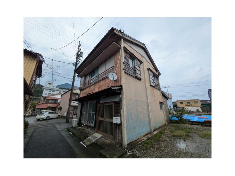 Owase City, Minato Town (Owase Station) 2-story 5K