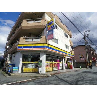 ミニストップ 真菅オカモト酒店 距離：169m