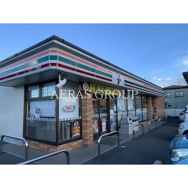 セブン－イレブン　新座菅沢１丁目店 距離：125m