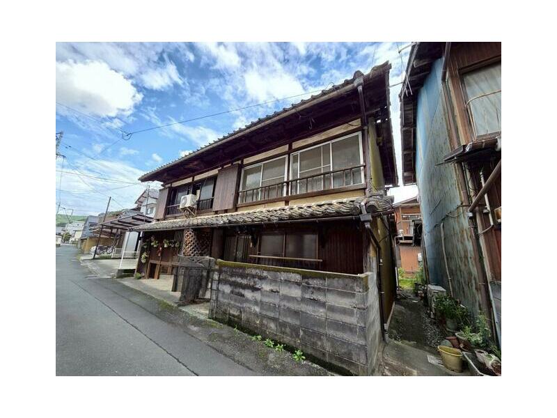 Yawatahama-shi, Kanagawa (Yawatahama station) 2F 4K

Yawatahama station