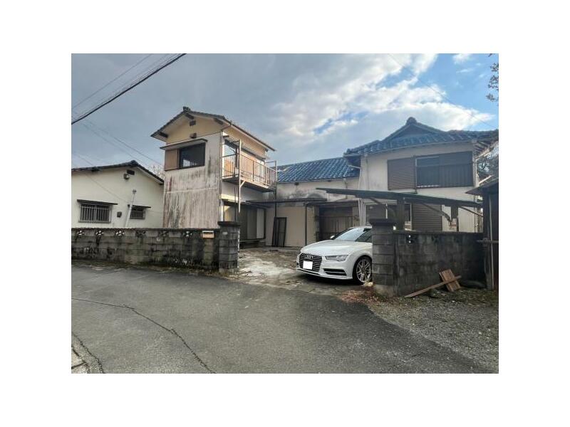 Katsutachi, Omuta City (Arao Station) 2-story 6DK