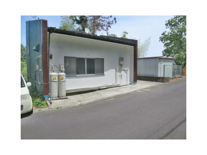 Kumasaka, Izu-shi, Izu (Shuzenji Sta.) 2F 2LDK

1,980,000 yen