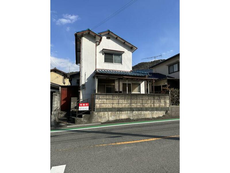 2F 5DK in Furuikehonmachi, Aioi city (Aioi Sta.)

2,000,000 yen